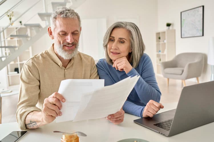 Rollover IRA vs Roth IRA: Which Builds More Retirement Wealth?